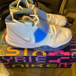 Kyrie 6 Basketball Shoes Boys Size 3